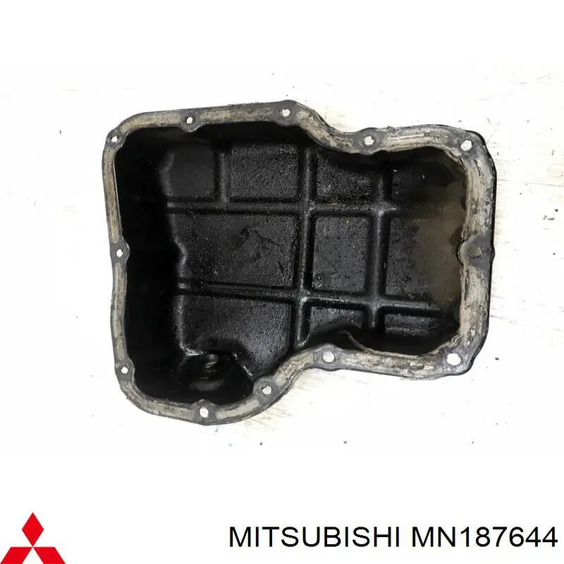 MN187644 Mitsubishi Panela de óleo de cárter do motor