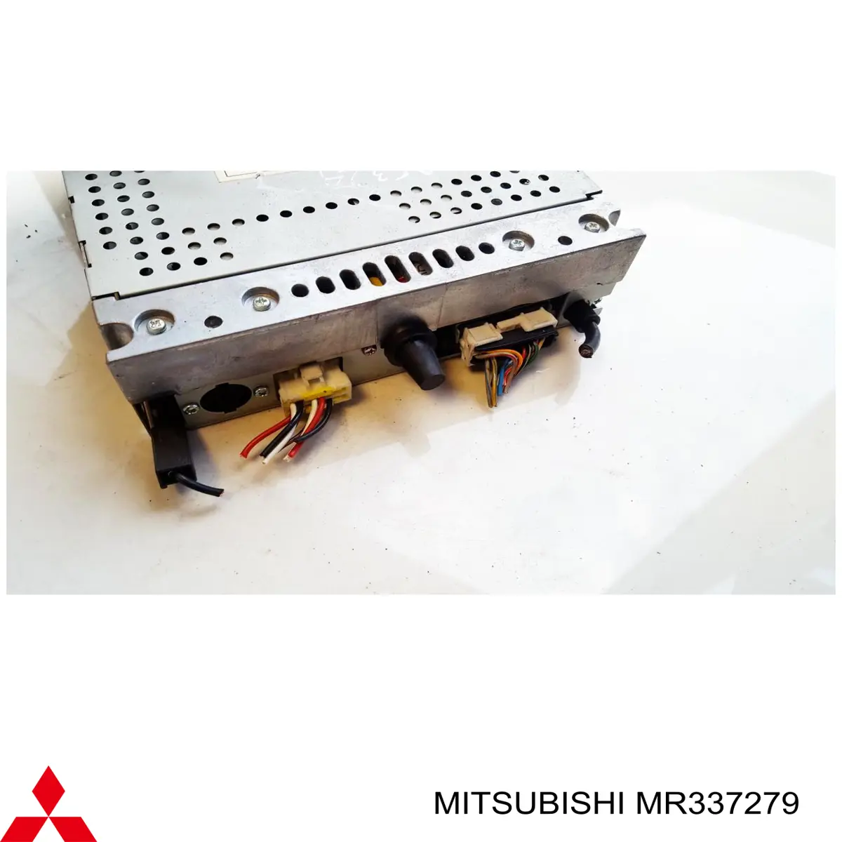 Aparelhagem de som (rádio AM/FM) Mitsubishi MZ312720 preço, a partir de 144,72 USD