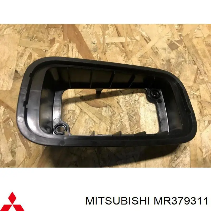 Consola esquerda das luzes de nevoeiro traseiras Mitsubishi MR379311 preço, a partir de 14,32 USD