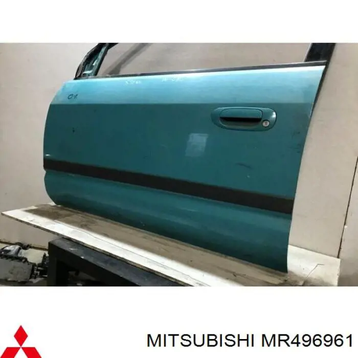 Porta dianteira esquerda Mitsubishi Space Star  DG0