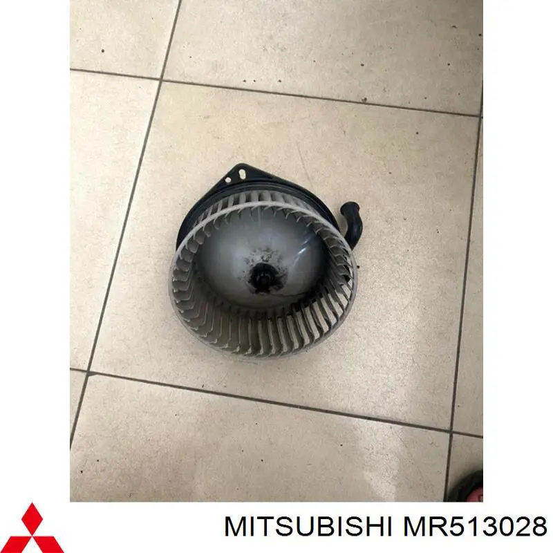 MR513028 Mitsubishi Caixa de forno montado