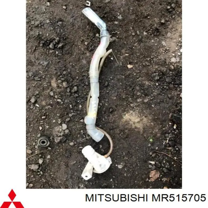 MR515705 Mitsubishi Gargalo do tanque de fluido para lavador