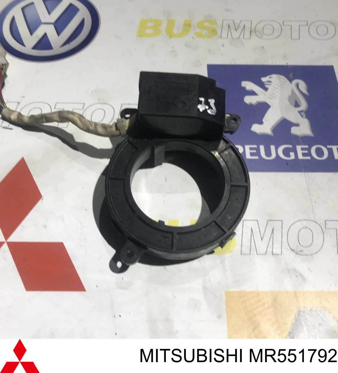Compre MR551792 Mitsubishi Sensor do ângulo de viragem do volante de direção