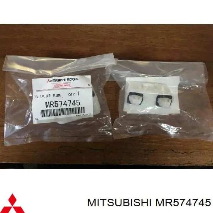 Compre MR574745 Mitsubishi Cápsula (prendedor) de fixação do pára-choque traseiro