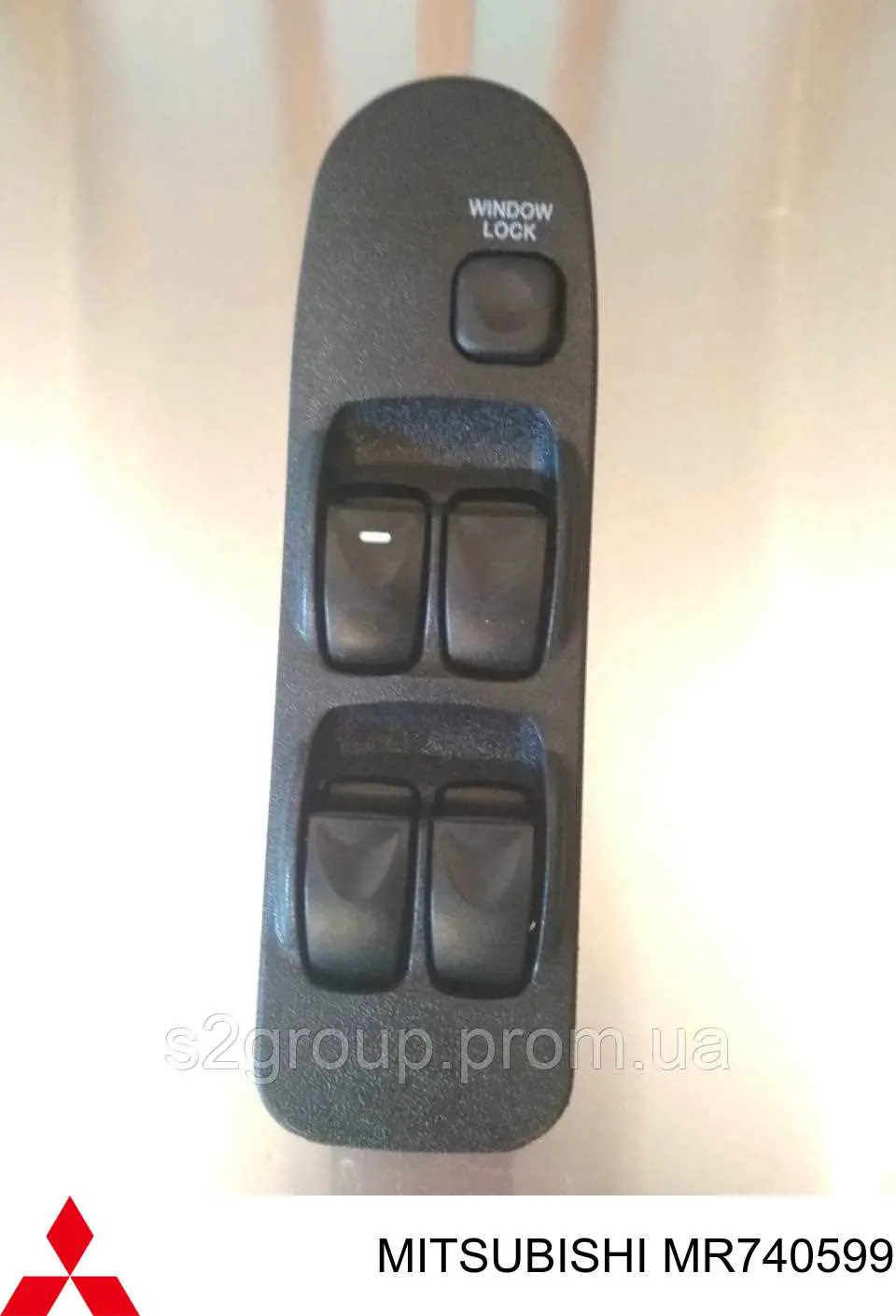 MR740599 Mitsubishi Unidade de botões dianteira esquerda de controlo de elevador de vidro