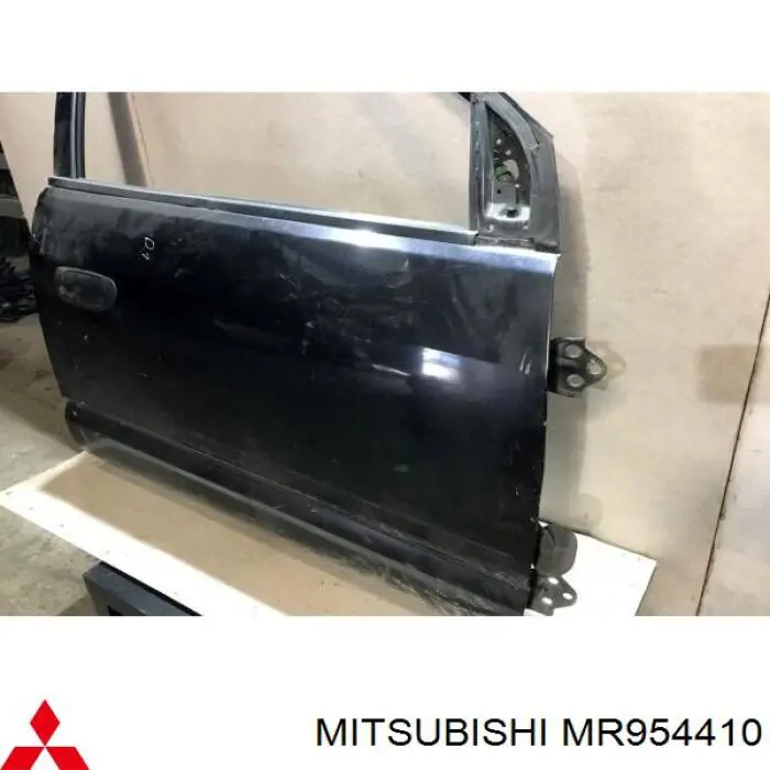 Porta dianteira direita Mitsubishi MR508494 preço, a partir de 164,44 USD