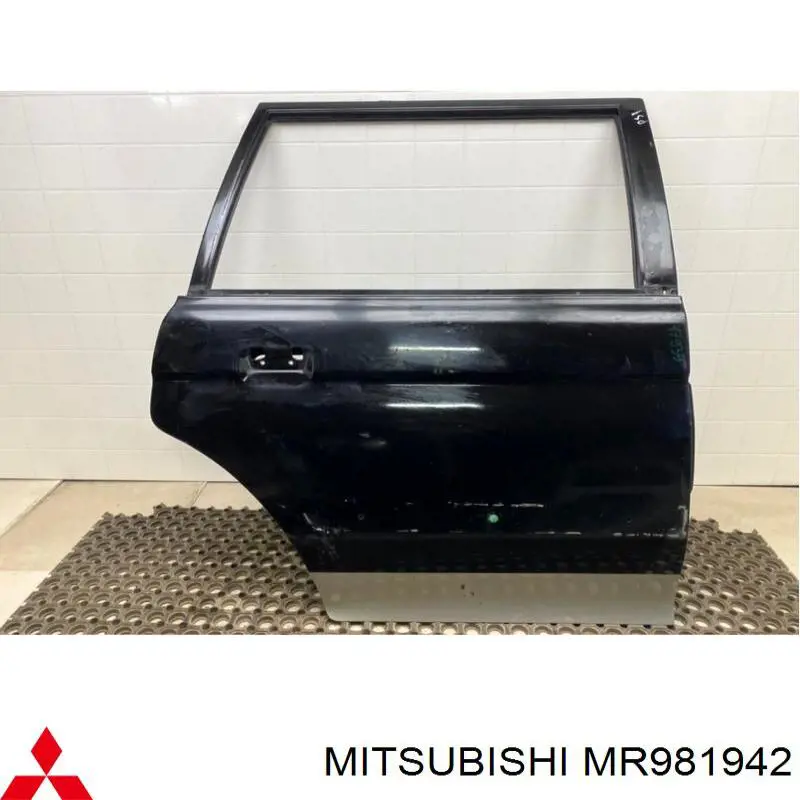 Porta traseira direita Mitsubishi MR981912 preço, a partir de 328,60 USD