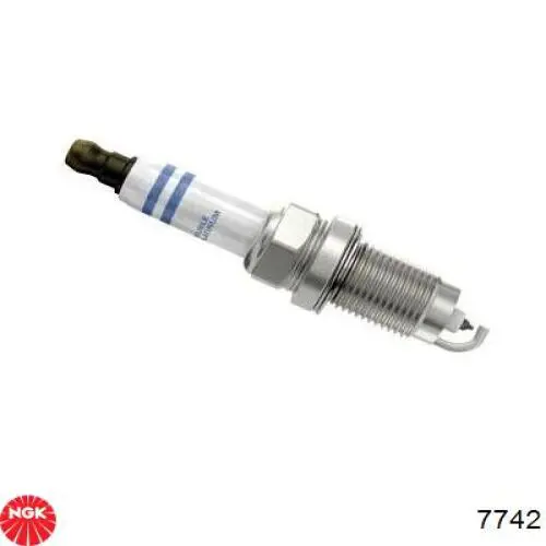 Compre 7742 NGK Vela de ignição