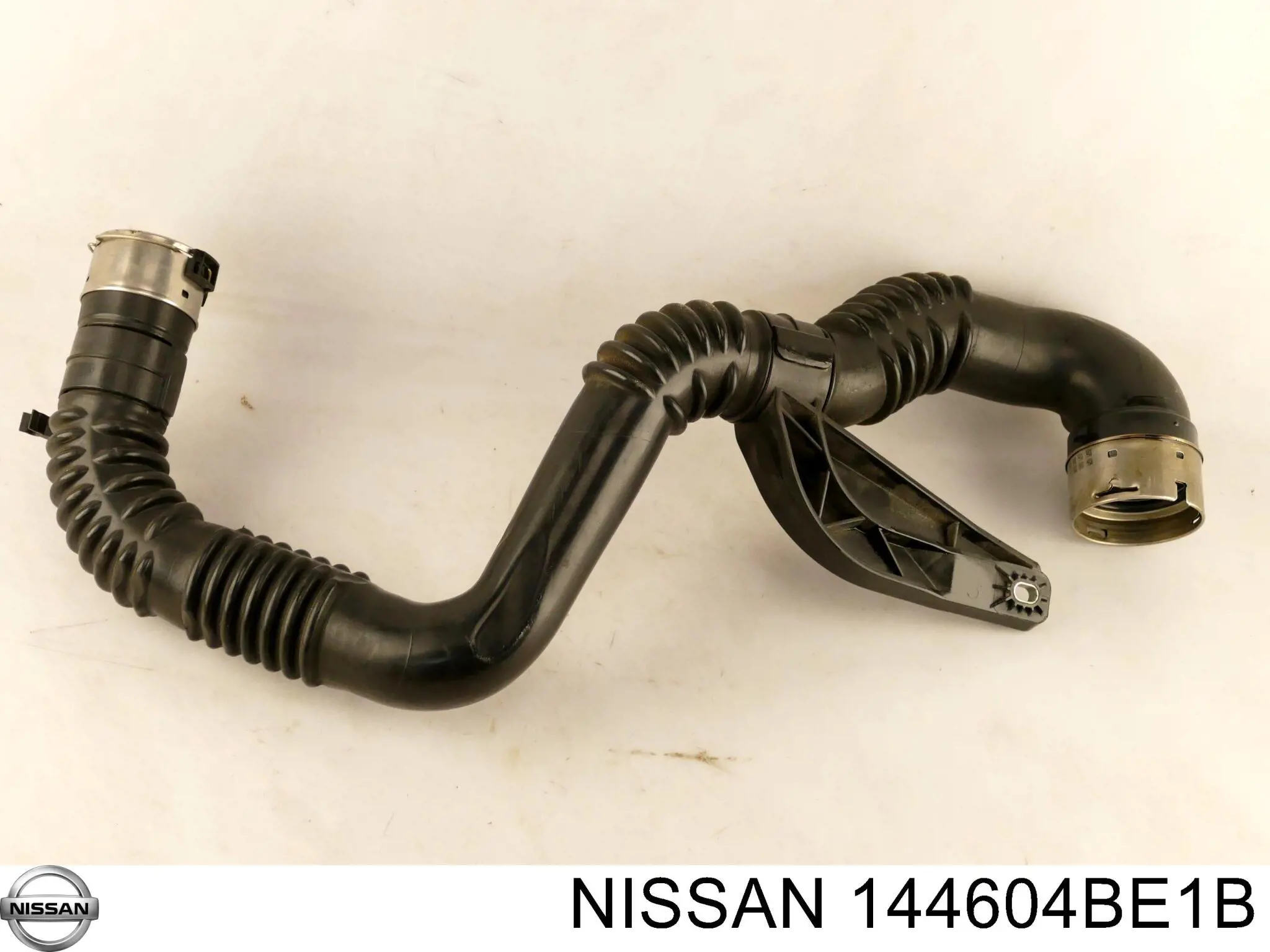 144604EB1B Nissan/Infiniti Mangueira (cano derivado) de intercooler