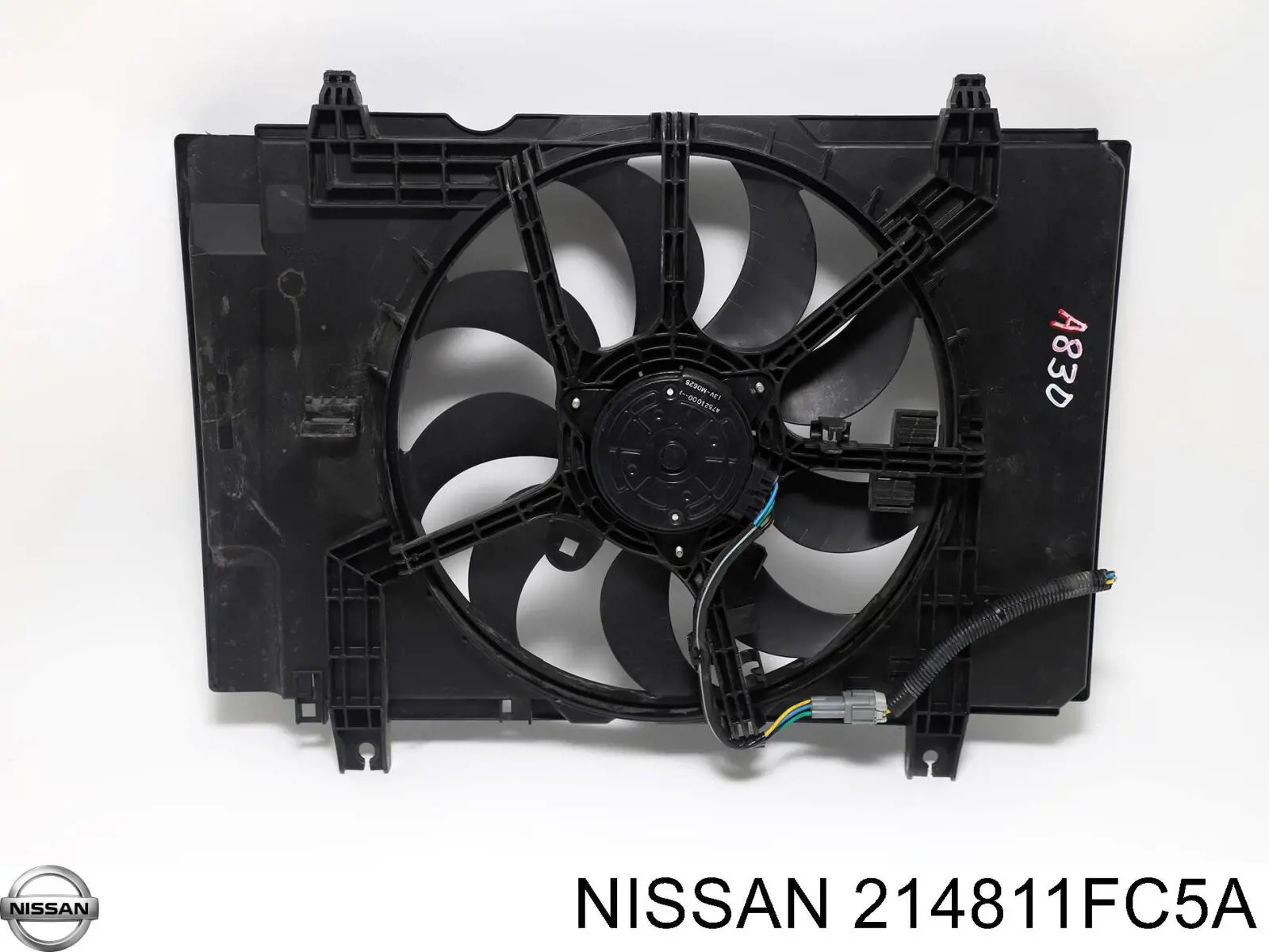 214811KA0A Nissan/Infiniti Difusor do radiador de aparelho de ar condicionado, montado com roda de aletas e o motor