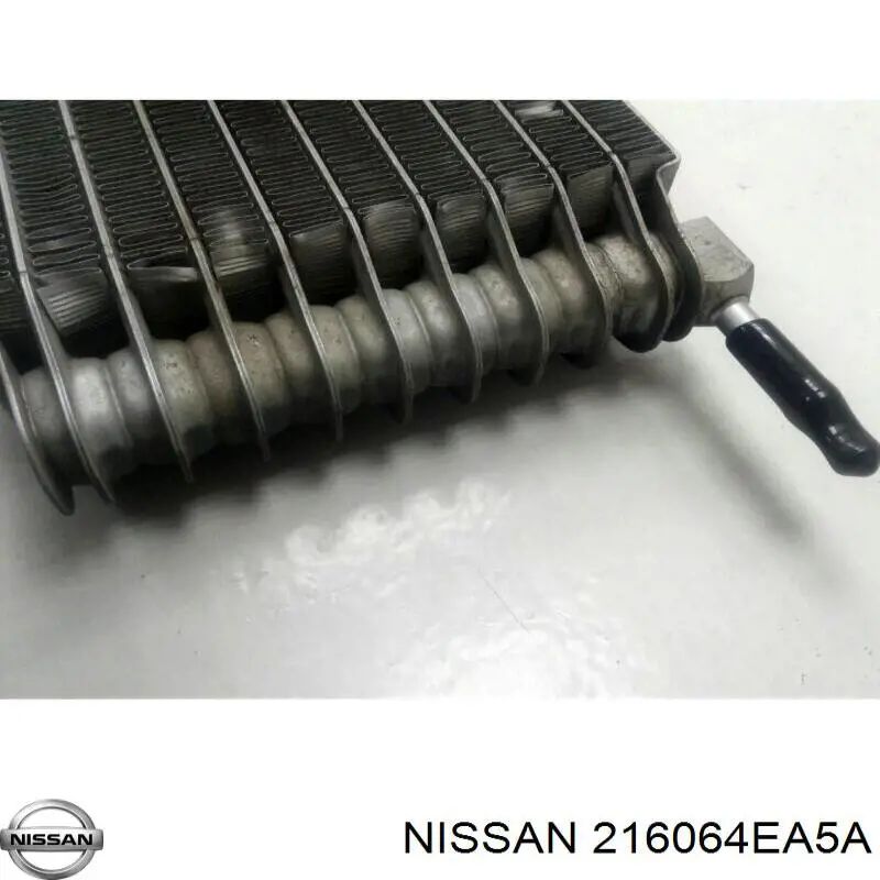 216064EA5A Nissan/Infiniti Radiador de esfriamento, Caixa Automática de Mudança