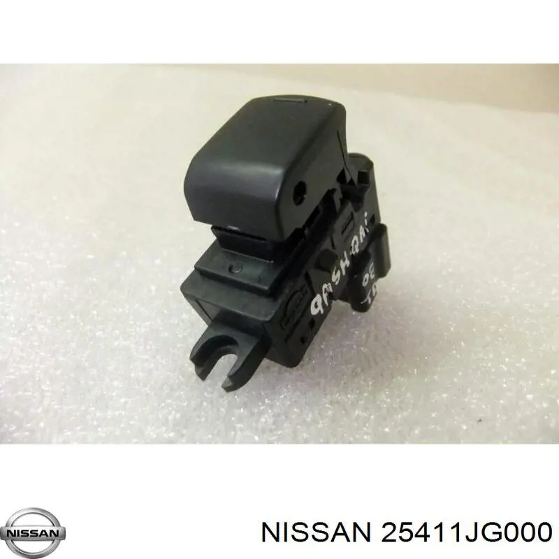 25411JG000 Nissan/Infiniti Botão dianteiro direito de ativação de motor de acionamento de vidro