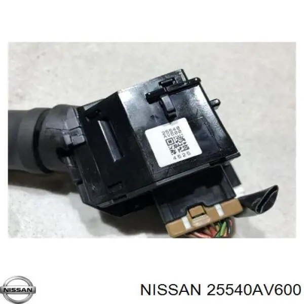 Comutador esquerdo instalado na coluna da direção Nissan/Infiniti 25540AV600 preço, a partir de 27,29 USD