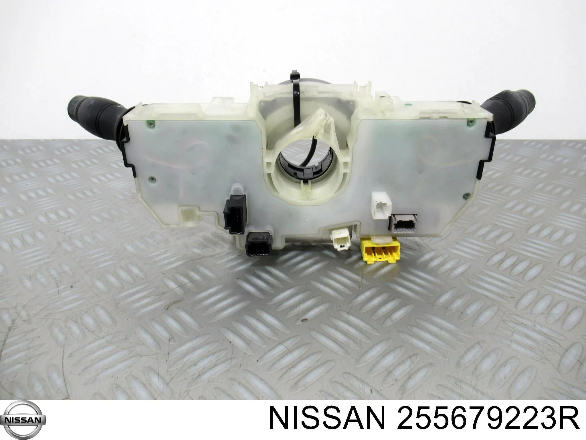 Comutador instalado na coluna da direção, montado Nissan/Infiniti 255679223R preço, a partir de 299,65 USD