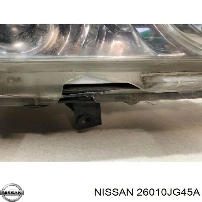 26010JG45A Nissan/Infiniti Luz direita