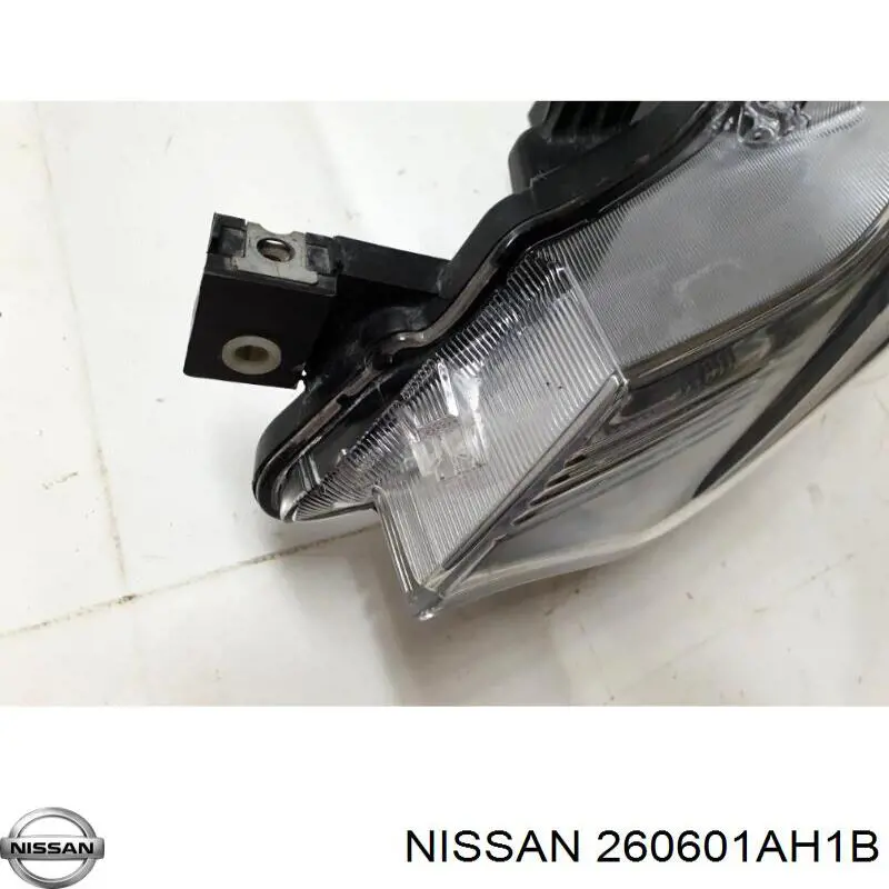 Compre 260601AH1B Nissan/Infiniti Luz esquerda