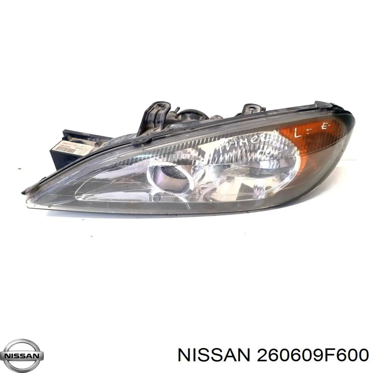 260609F600 Nissan/Infiniti Luz esquerda