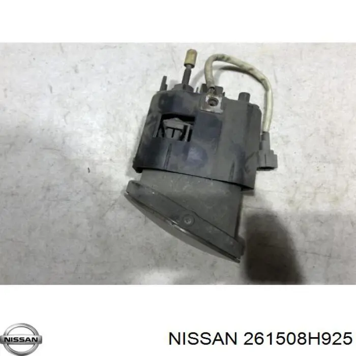 261508H925 Nissan/Infiniti Luzes de nevoeiro direitas