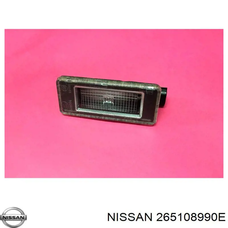Lanterna da luz de fundo de matrícula traseira 265108990E Nissan/Infiniti