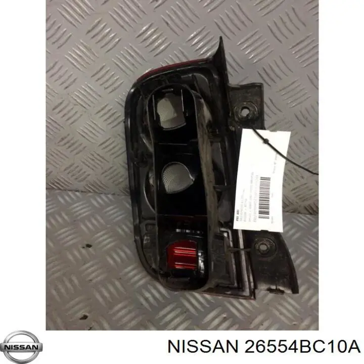 Compre 26554BC10A Nissan/Infiniti Lanterna traseira direita