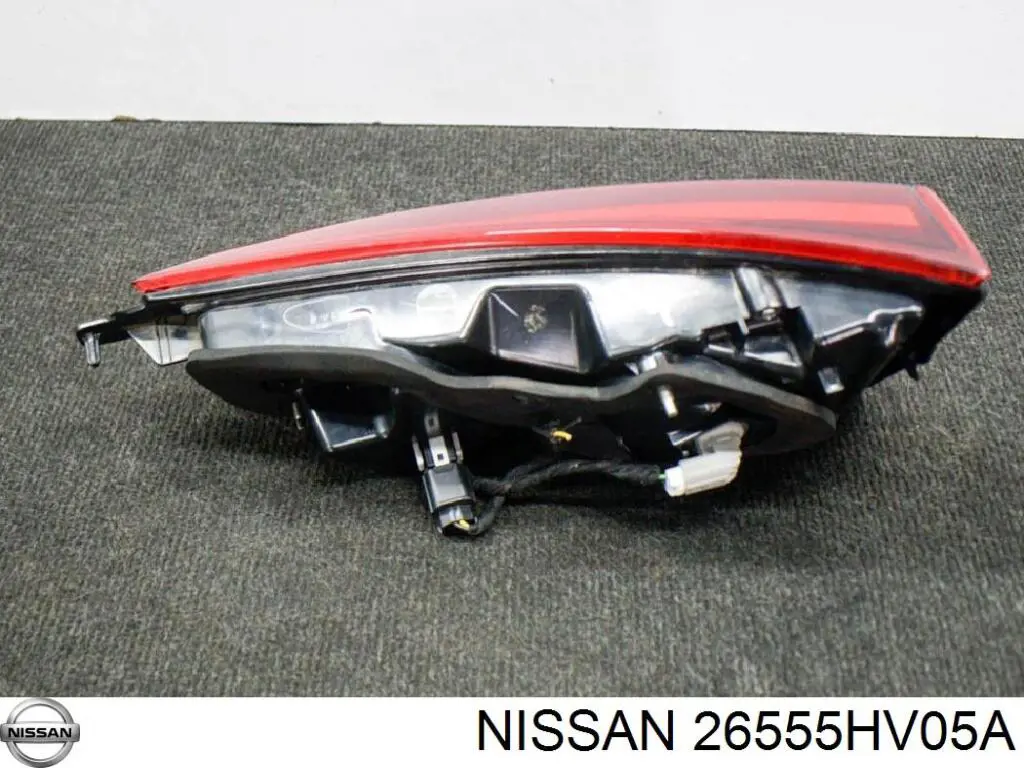 26555HV05A Nissan/Infiniti Lanterna traseira esquerda