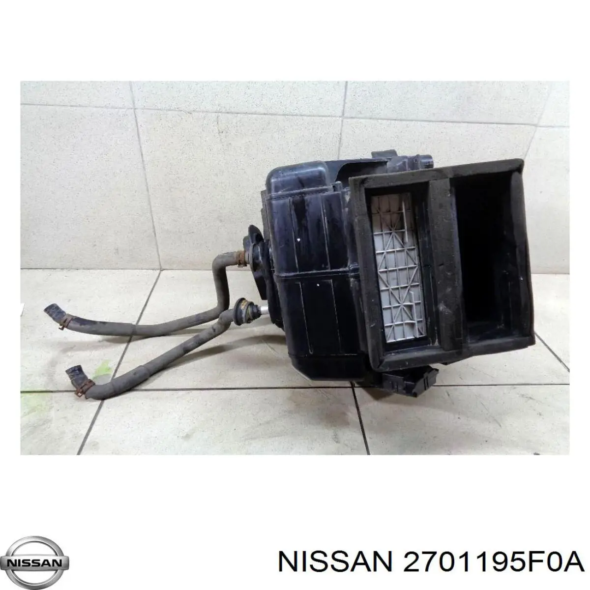 2701195F0A Nissan/Infiniti Caixa de forno montado