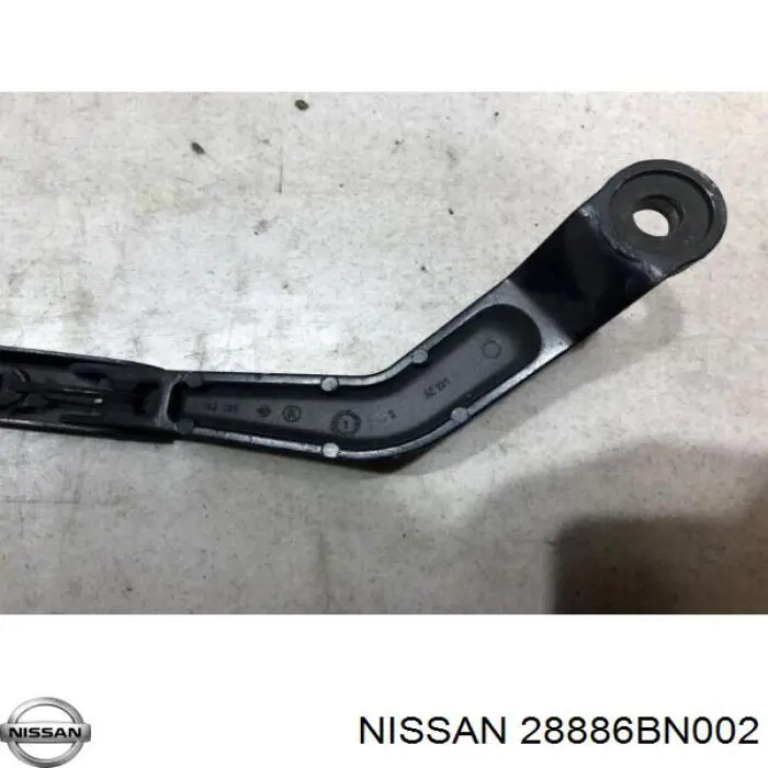 Braço de limpa-pára-brisas do pára-brisas Nissan Almera II N16