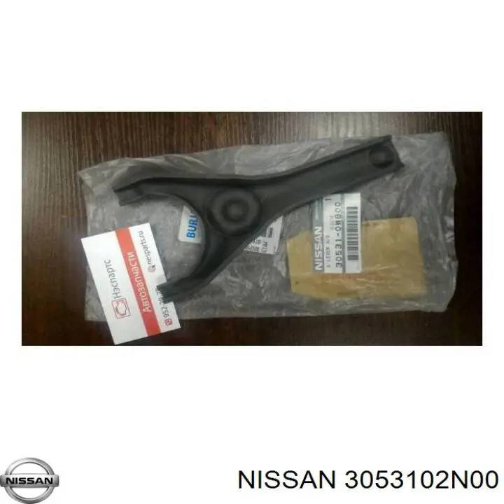 3053102N10 Nissan/Infiniti Forquilha de embraiagem