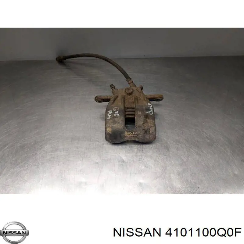 4101100Q0F Nissan/Infiniti Suporte do freio dianteiro direito