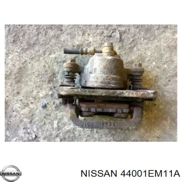 44001EM11A Nissan/Infiniti Suporte do freio traseiro direito