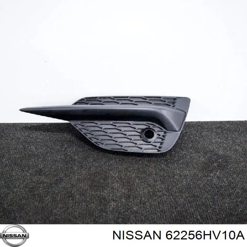 Grelha direita do pára-choque dianteiro Nissan/Infiniti 62256HV10A