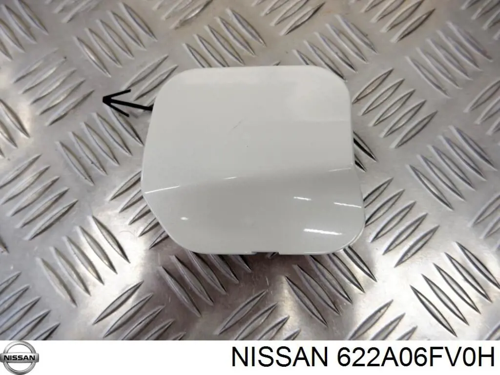 622A06FV0H Nissan/Infiniti Tampão dianteira do pára-choque do gancho de reboque