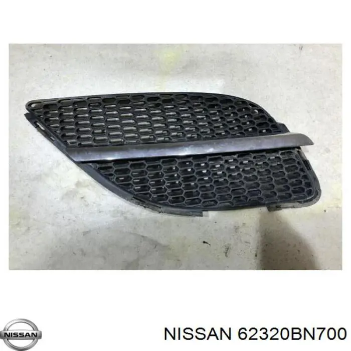 62320BN700 Nissan/Infiniti Grelha do radiador direita