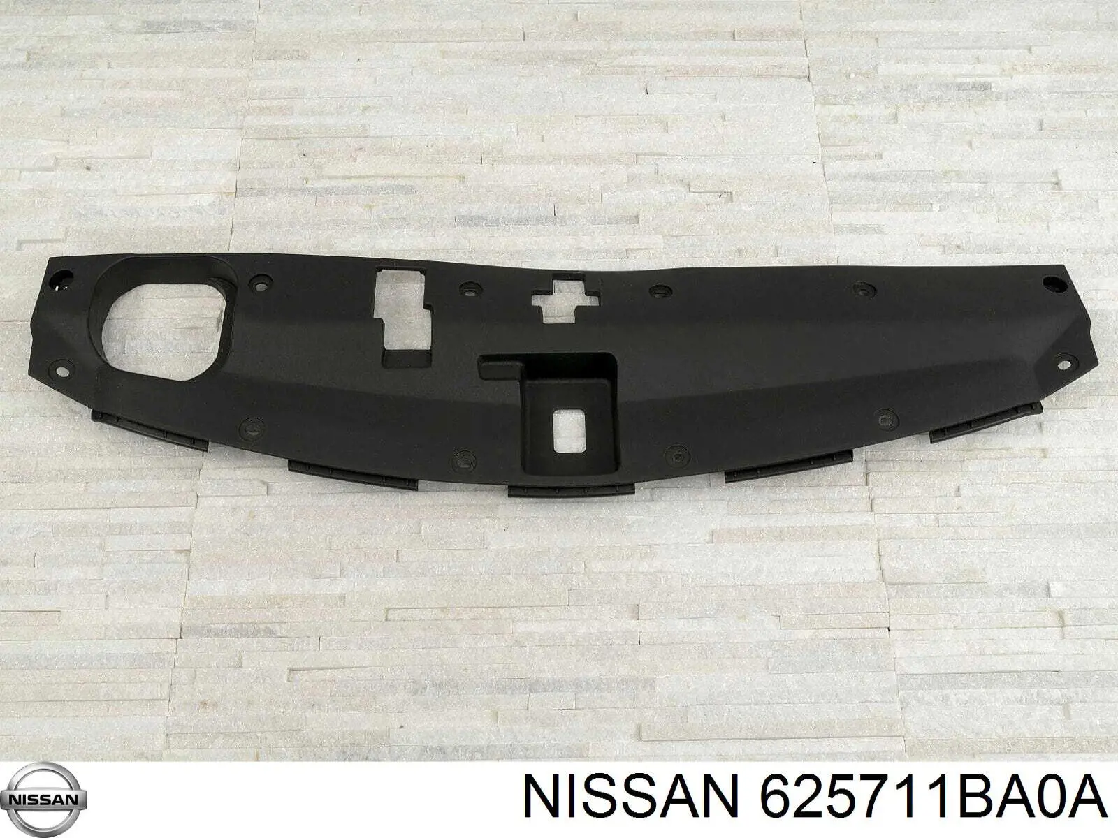 625711BA0A Nissan/Infiniti Proteção do fecho da capota