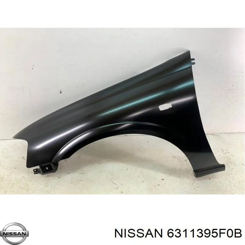 Pára-lama dianteiro esquerdo Nissan Almera CLASSIC B10RS
