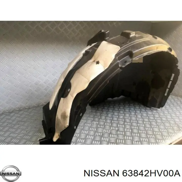 638424EA0A Nissan/Infiniti Guarda-barras direito do pára-lama dianteiro