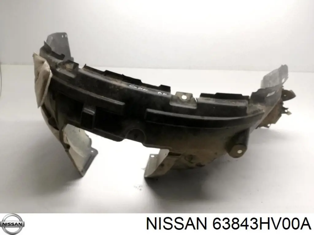 63843HV00A Nissan/Infiniti Guarda-barras esquerdo do pára-lama dianteiro