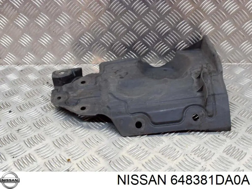 Proteção de motor direito 648381DA0A Nissan/Infiniti