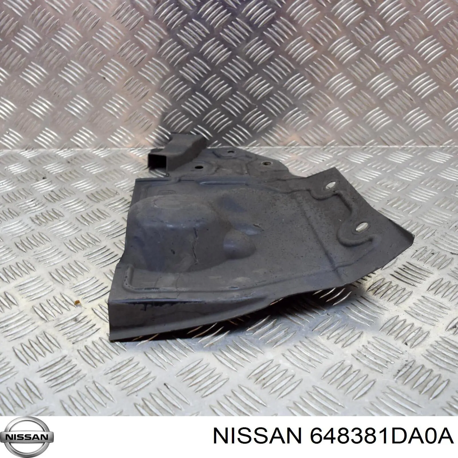 648381DA0A Nissan/Infiniti Proteção de motor direito