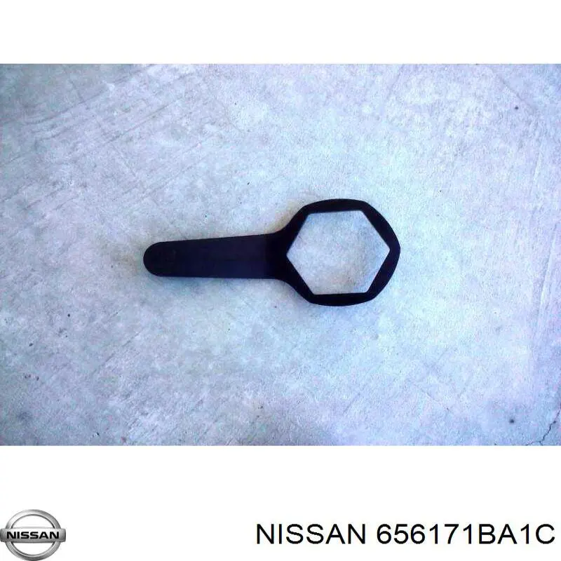 656171BA1C Nissan/Infiniti Gancho de reboque