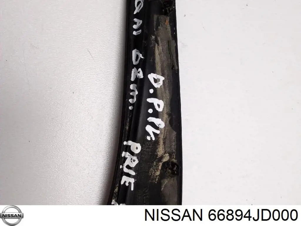 Placa sobreposta do pára-lama dianteiro direito Nissan/Infiniti 66894JD000 preço, a partir de 22,81 USD