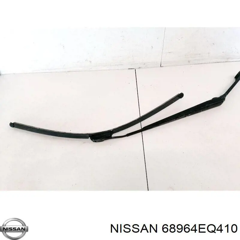 Compre 68964EQ410 Nissan/Infiniti 