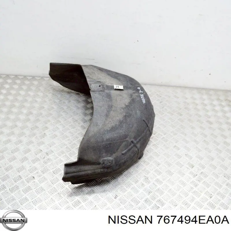 767494EA0A Nissan/Infiniti Guarda-barras do pára-lama traseiro direito
