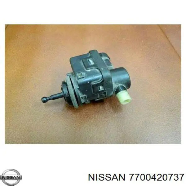 7700420737 Nissan/Infiniti Corretor da luz