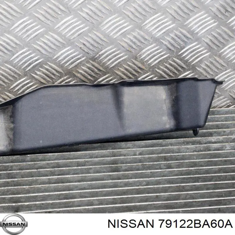Painel traseiro da seção de bagagem Nissan/Infiniti 79122BA60A preço, a partir de 92,15 USD