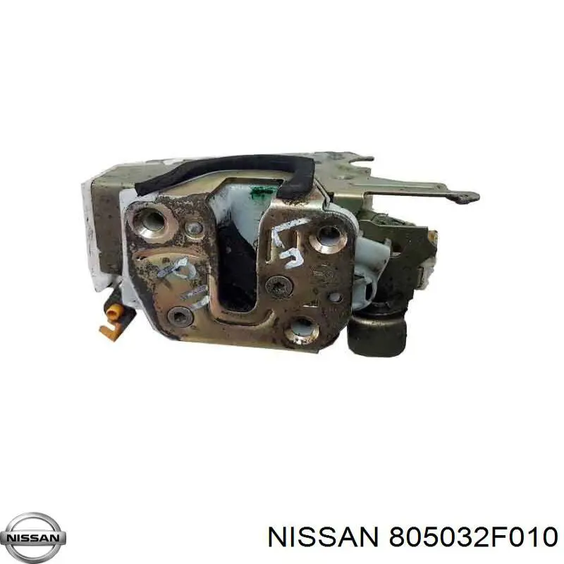 Fecho da porta dianteira esquerda para Nissan Primera  P11