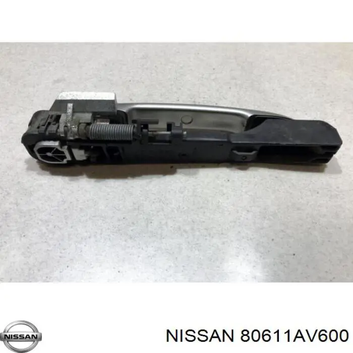 80611AV600 Nissan/Infiniti Suporte de maçaneta externa da porta dianteira esquerda