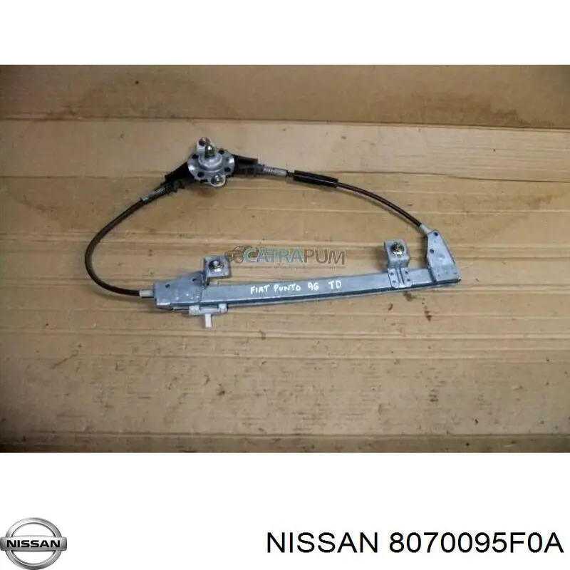 8070095F0A Nissan/Infiniti Mecanismo de acionamento de vidro da porta dianteira direita
