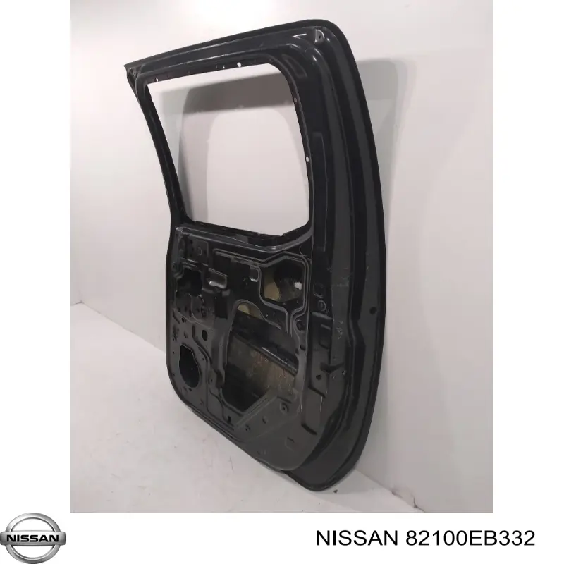 82100EB332 Nissan/Infiniti Porta traseira direita