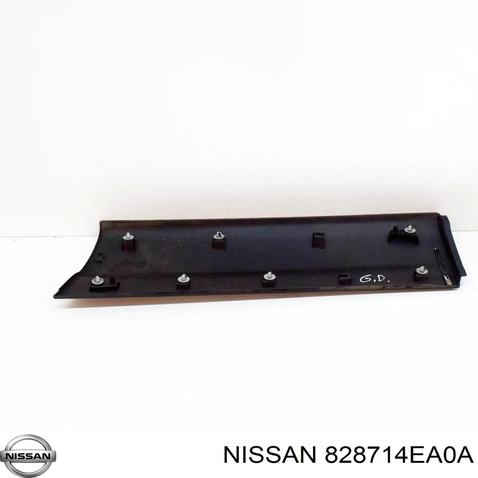 828714EA0A Nissan/Infiniti Moldura da porta traseira esquerda